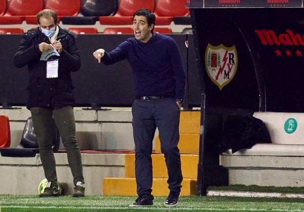 Клуб, в котором все решают болельщики. 10 фактов о сегодняшнем сопернике «Барселоны»
Клуб, в котором все решают болельщики. 10 фактов о сегодняшнем сопернике «Барселоны»