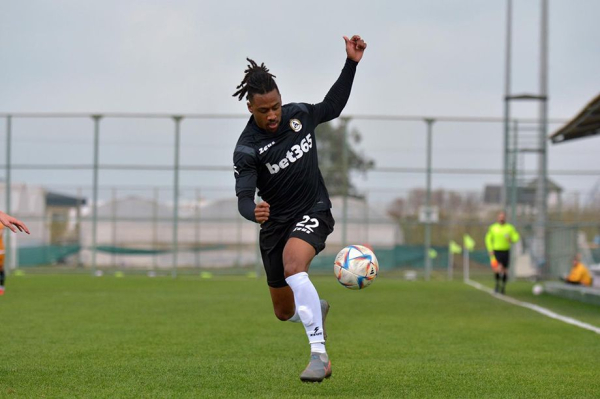 Интервью с Кларенсом Зеедорфом: Лига чемпионов, Золотой мяч, Реал Мадрид, как играл в России, трансфер племянника в Балтику