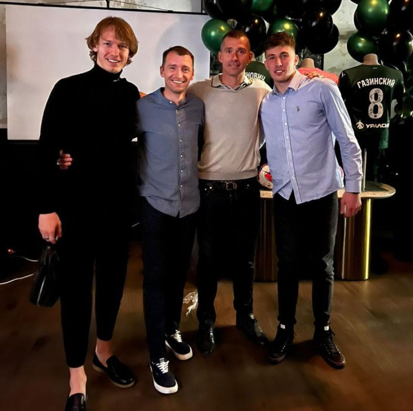 Сыграет ли Сафонов в полуфинале Лиги чемпионов, а Агкацев &mdash; в решающих матчах РПЛ &mdash; экс-тренер вратарей Краснодара Алексей Антонюк