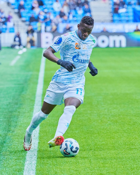 
        &laquo;Зенит&raquo; теряет очки в Москве, чемпионская гонка &ndash; всё?
        
	