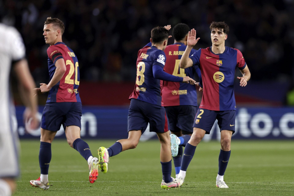 "Барселона" сыграла вничью с "Интером" в первом полуфинальном матче ЛЧ "Барселона" сыграла вничью с "Интером" в первом полуфинальном матче ЛЧ