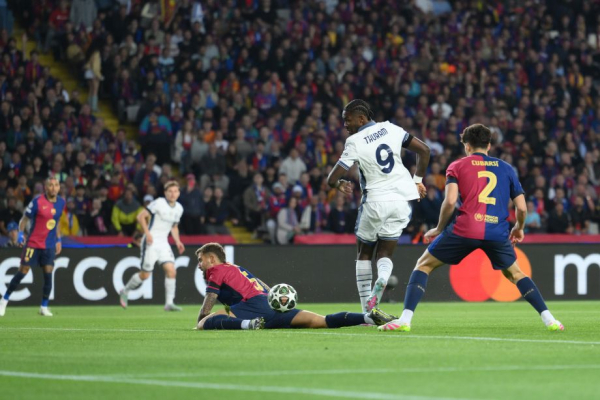 Барселона &mdash; Интер &mdash; 3:3, видеообзор матча 1/2 финала Лиги чемпионов, видео голов: Тюрам, Думфрис, Ямаль, Торрес, 30 апреля 2025