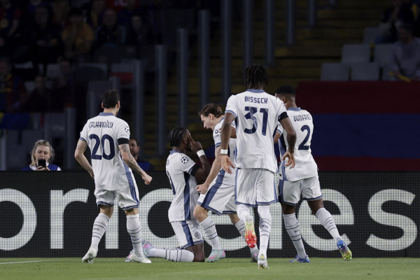 "Барселона" сыграла вничью с "Интером" в первом полуфинальном матче ЛЧ "Барселона" сыграла вничью с "Интером" в первом полуфинальном матче ЛЧ