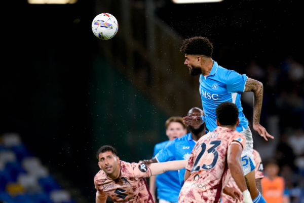 Неудержимый Мактоминей. &laquo;Наполи&raquo; сделал огромный шаг к скудетто