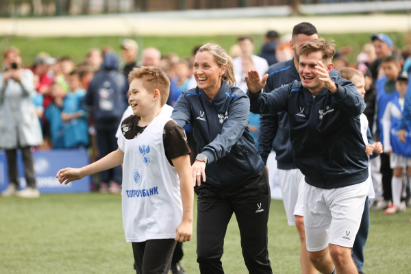 РФС провёл фестиваль «Газпромбанк. Урок футбола» в Чебоксарах РФС провёл фестиваль «Газпромбанк. Урок футбола» в Чебоксарах