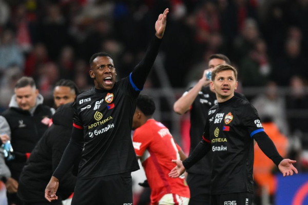 Комментатор Константин Генич &mdash; о чемпионской гонке в РПЛ: Краснодаре, Зените, ЦСКА, Спартаке, Николиче и проблемах Станковича