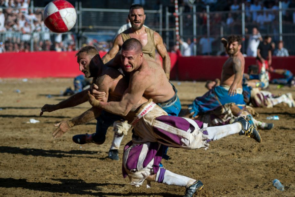 История футбола: кто придумал и в каком году появился футбол