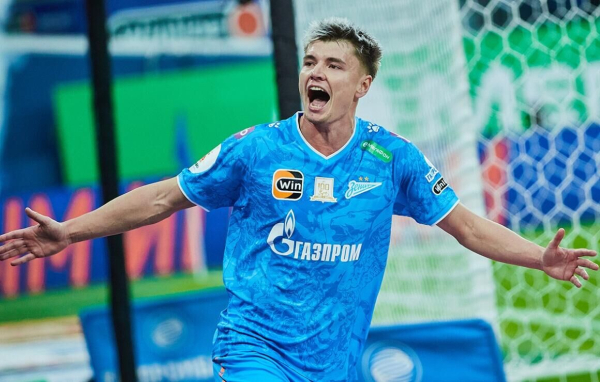"Зенит" обыграл "Краснодар" со счетом 4:1 и сократил отставание в таблице РПЛ