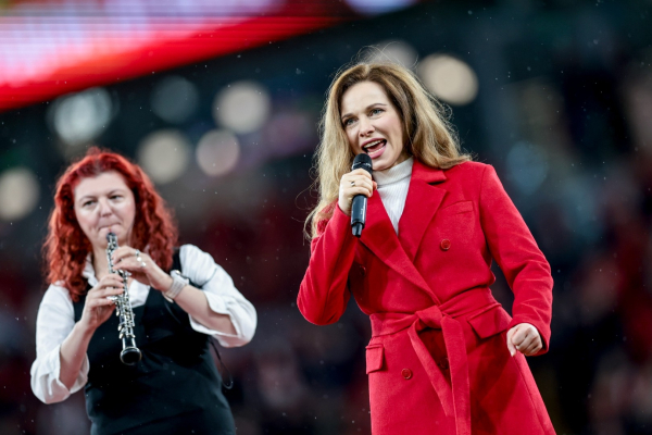 Акция «Бессмертный полк» прошла перед матчем «Спартак» – «Динамо» Акция «Бессмертный полк» прошла перед матчем «Спартак» – «Динамо»