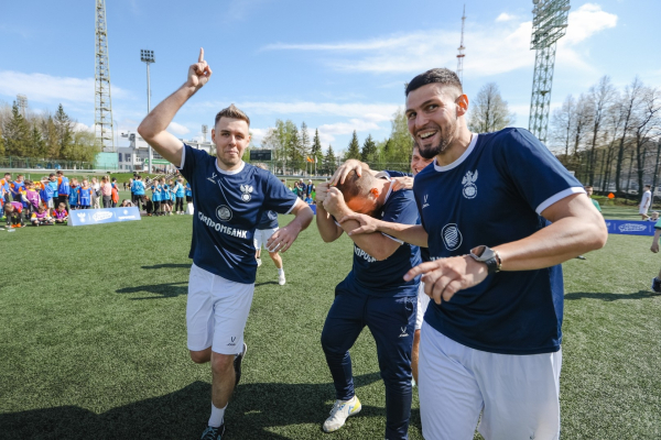 РФС провёл фестиваль «Газпромбанк. Урок футбола» в Чебоксарах РФС провёл фестиваль «Газпромбанк. Урок футбола» в Чебоксарах