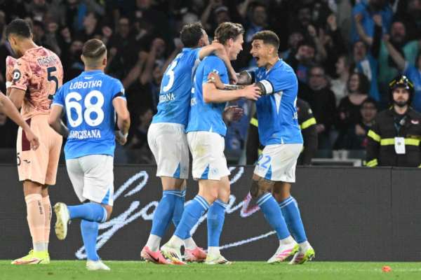 Неудержимый Мактоминей. &laquo;Наполи&raquo; сделал огромный шаг к скудетто